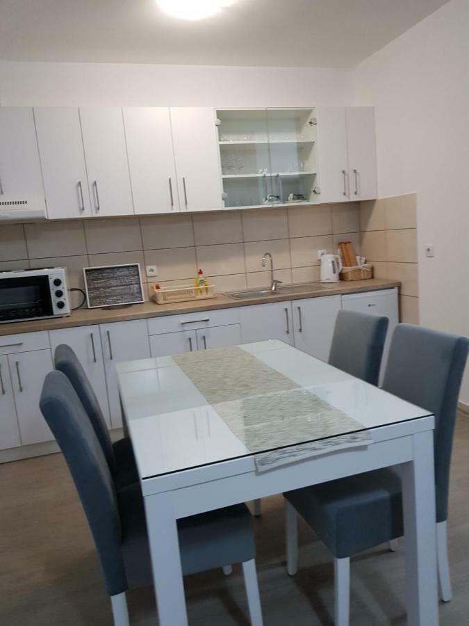 נובי סאד Apartment Gea 18 מראה חיצוני תמונה