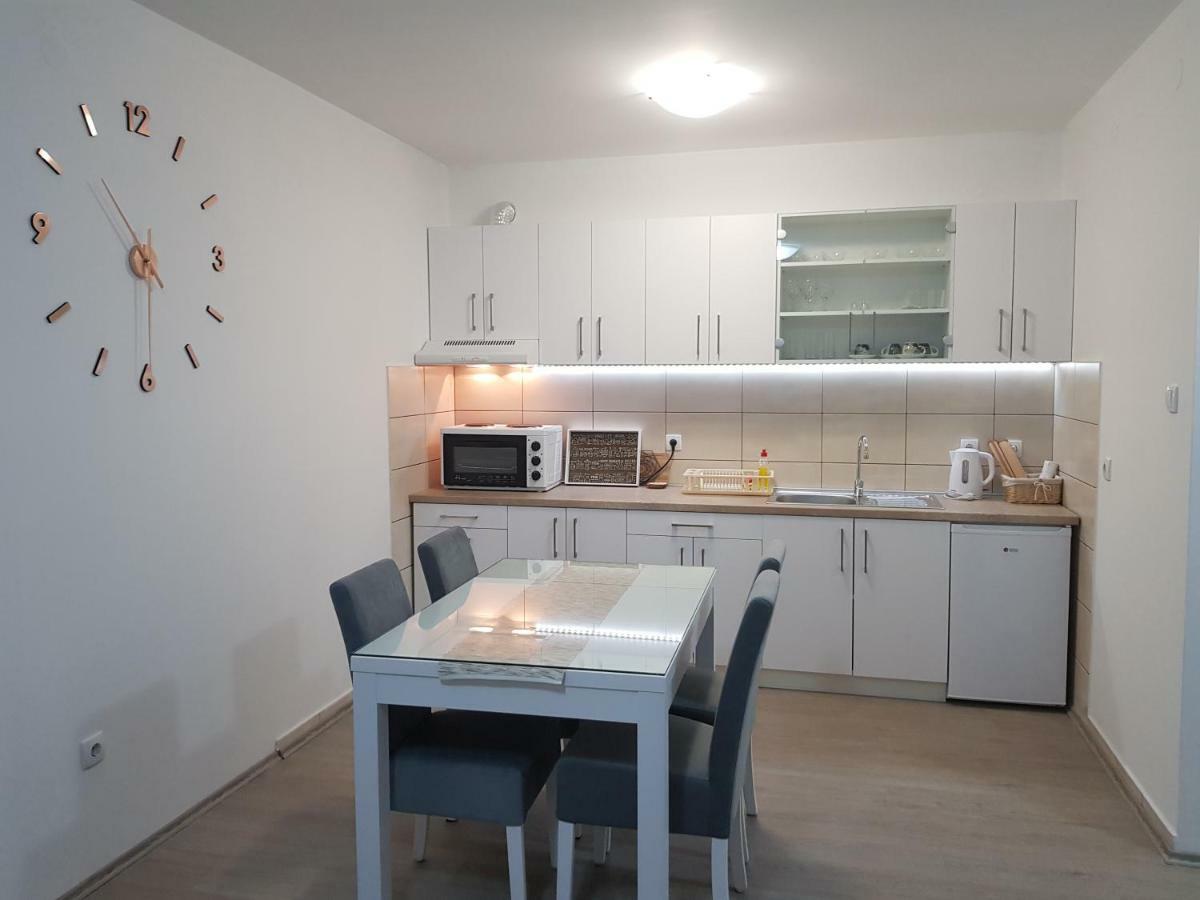 נובי סאד Apartment Gea 18 מראה חיצוני תמונה